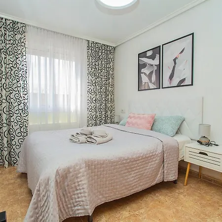 Apartment Cozy - 200m To Locos Beach, Parking, Ac *